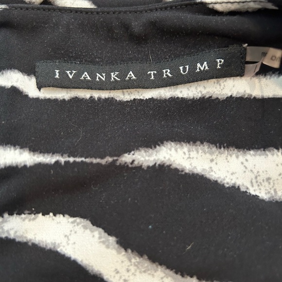 Ivanka Trump Zebra Print Sleeveless Top - Picture 5 of 6